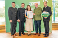 Andrea Schmuckenschlager aus Klosterneuburg ist Winzerin und Heurigenwirtin aus Leidenschaft. Nun zählt sie auch zu den besten Weinbaumeistern des Landes. © Schmuckenschlager