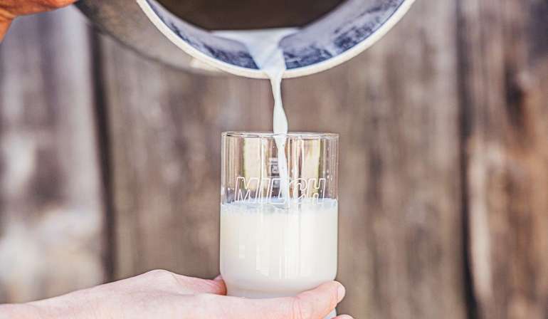 Studien belegen: Echte Milch gehört auf den täglichen Speiseplan.
