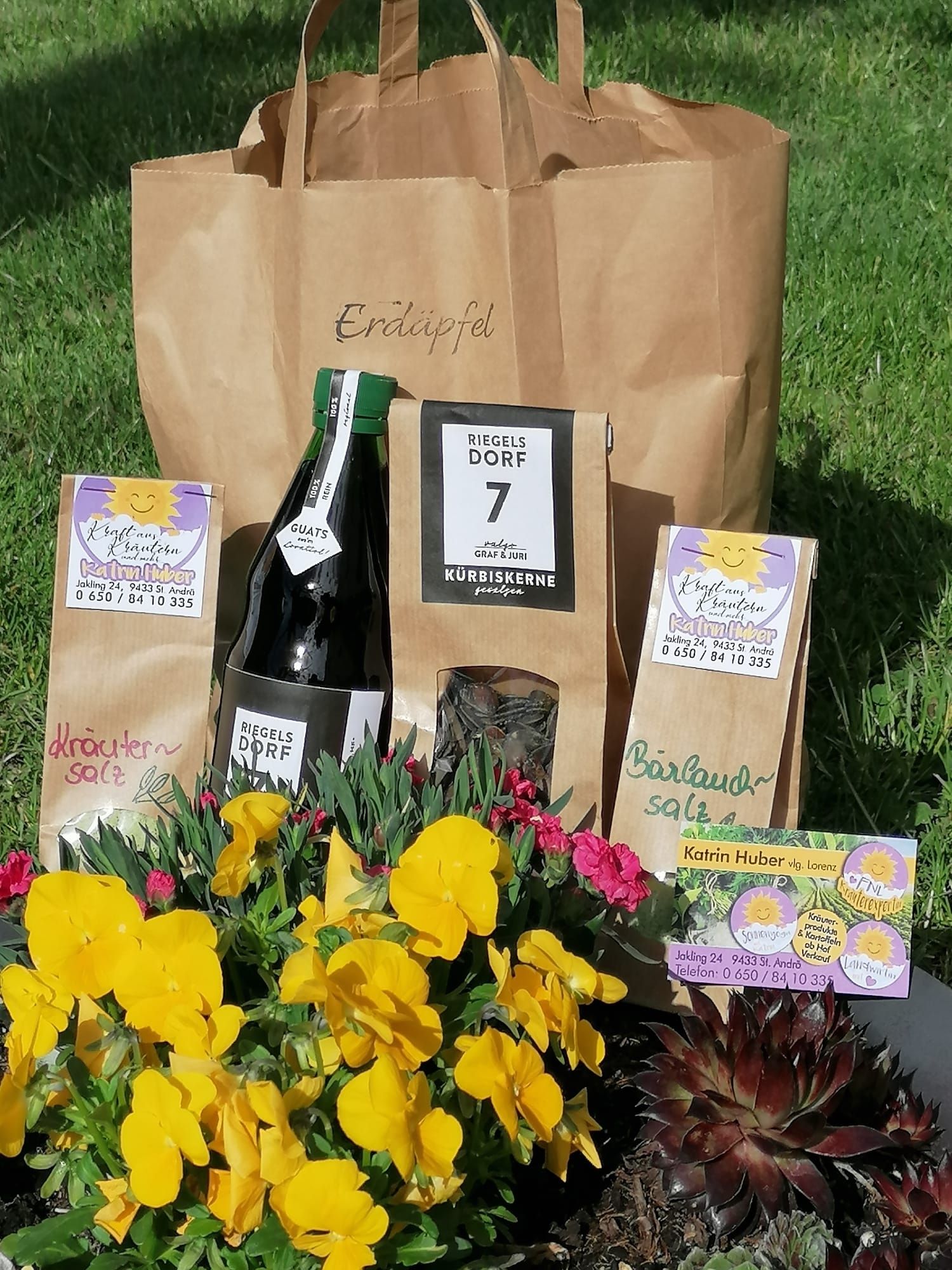 diverse Kräuterprodukte und Kartoffeln von Katrin Huber.jpg © Fradler diverse Kräuterprodukte und Kartoffeln von Katrin Huber.jpg © Fradler
