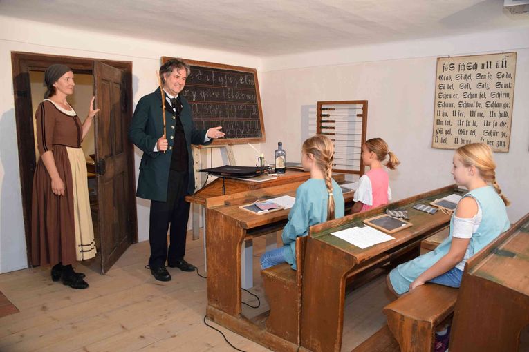 Kinderprogramm Arnsdorf.jpg © Standl Kinderprogramm Arnsdorf.jpg © Standl
