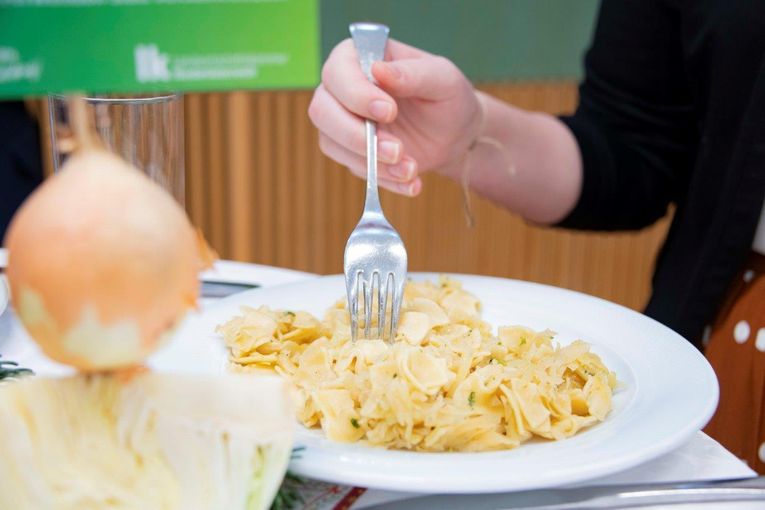 Initiative  Selbstbewusst kochen  zeigt, wie man mit selbst kochen Geld sparen kann. © Eva Lechner/LK Niederösterreich