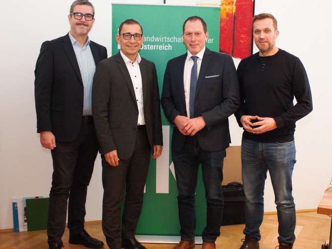 Weihnachtsbesuch Geflügelwirtschaft 20.12.2022 © LKÖ/Jung-Leithner; honorarfreier Abdruck möglich