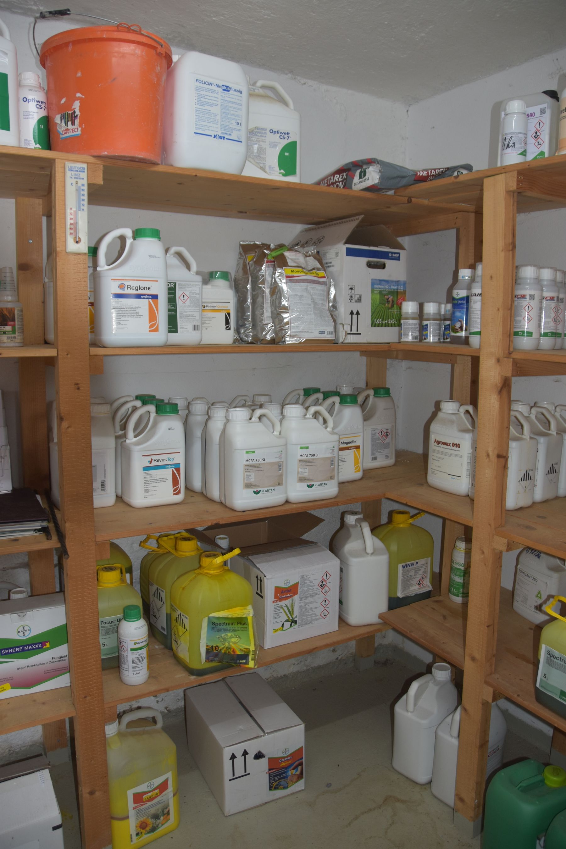 Das Pflanzenschutzmittellager muss regelmäßig kontrolliert werden.jpg © LK OÖ/Köppl Das Pflanzenschutzmittellager muss regelmäßig kontrolliert werden.jpg © LK OÖ/Köppl