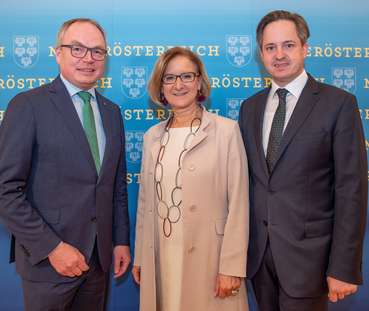 Agrarpaket des Landes Niederösterreich präsentiert © NLK Filzwieser Agrarpaket des Landes Niederösterreich präsentiert © NLK Filzwieser