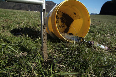 Bodenprobe.jpg © Dürnberger Bodenprobe.jpg © Dürnberger