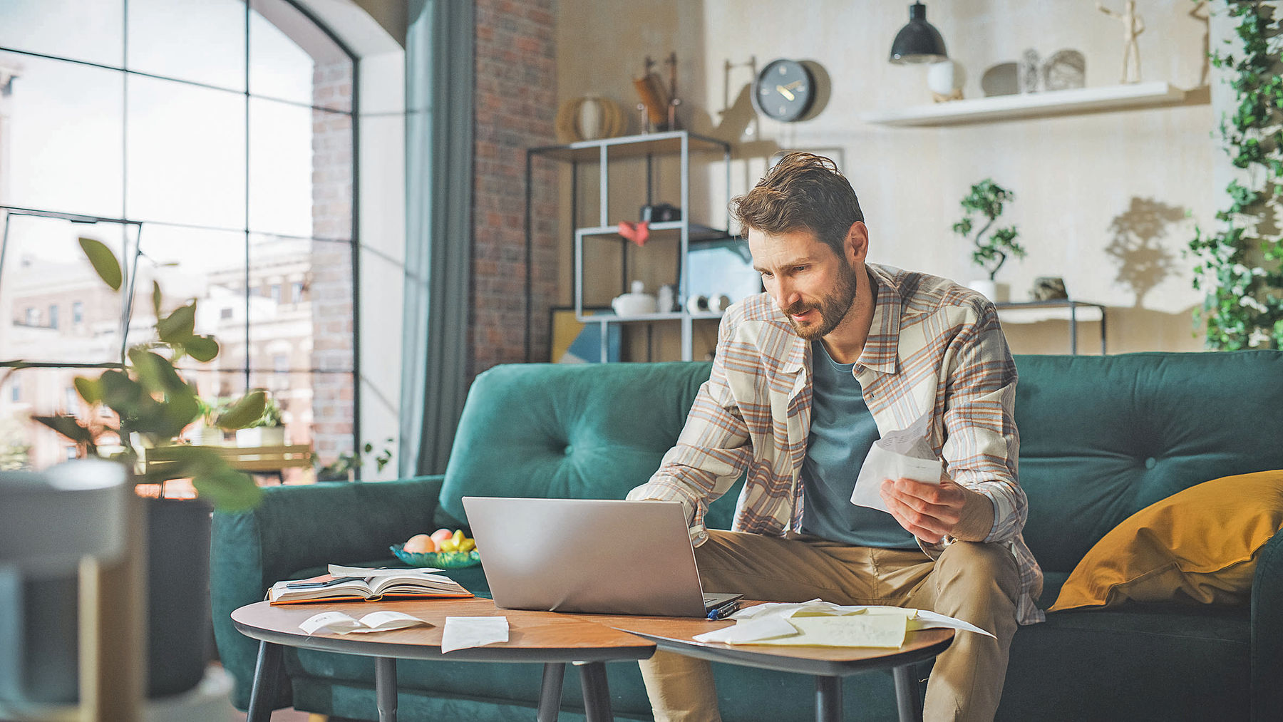 Aufzeichnungen werden mit  Bonus belohnt.jpg © Adobe Stock/Gorodenkoff Aufzeichnungen werden mit  Bonus belohnt.jpg © Adobe Stock/Gorodenkoff
