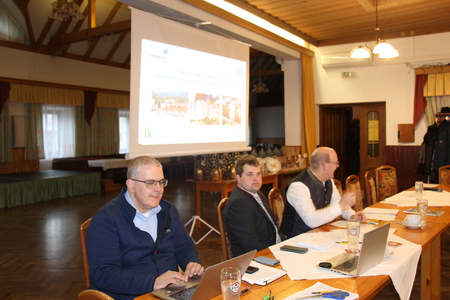 Züchterversammlung_Mank_IMG_3268_(c)Langeder.jpg © BBK Melk/Langeder Züchterversammlung_Mank_IMG_3268_(c)Langeder.jpg © BBK Melk/Langeder