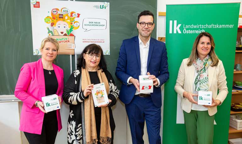 PK Einkaufen mit Köpfchen 22.02.2023 © Seminarbäuerinnen/Kriztian Juhasz PK Einkaufen mit Köpfchen 22.02.2023 © Seminarbäuerinnen/Kriztian Juhasz