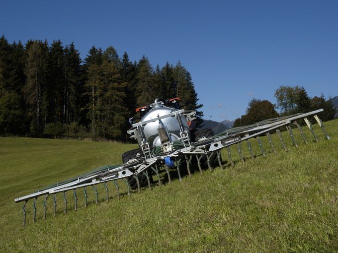 LK OÖ Ausschuss TH und Milchwirtschaft Farmtech HBLFA Raumberg-Gumpenstein Pöllinger-Zierler.jpg