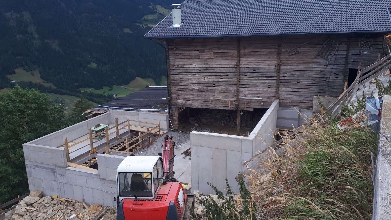schwieriger Unterbau Suntinger.jpg © EIP Projekt Berg-­Milchvieh