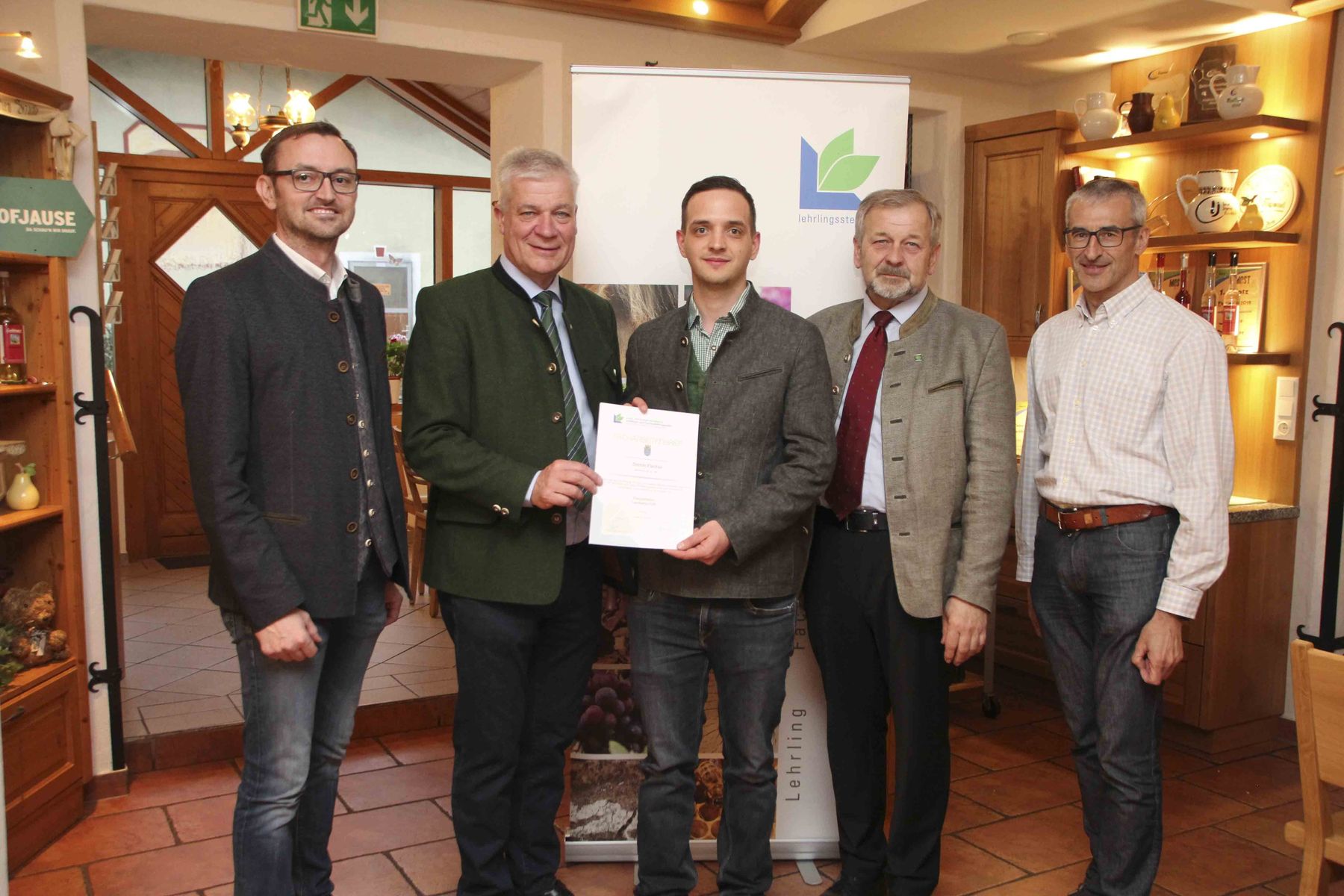 Facharbeiterbriefverleihung 2023 Amstetten.jpg © Lehrlings- und Fachausbildungsstelle Facharbeiterbriefverleihung 2023 Amstetten.jpg © Lehrlings- und Fachausbildungsstelle