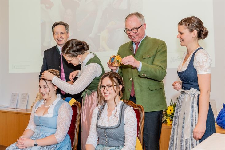 Milchhoheiten.jpg Milchhoheiten.jpg