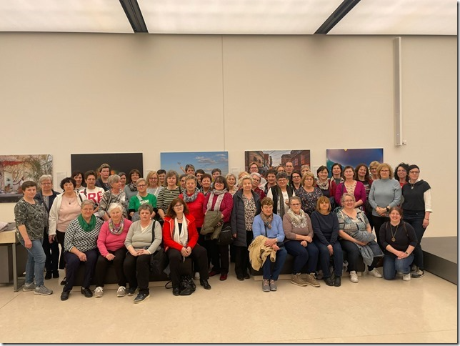 Download (5).png Download (5).png