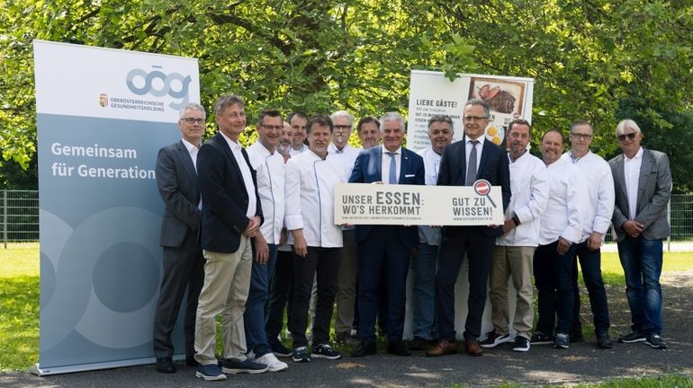 GzW Gesundheitsholding LK Ö Ruisz (Gruppenfoto) kl.jpg GzW Gesundheitsholding LK Ö Ruisz (Gruppenfoto) kl.jpg