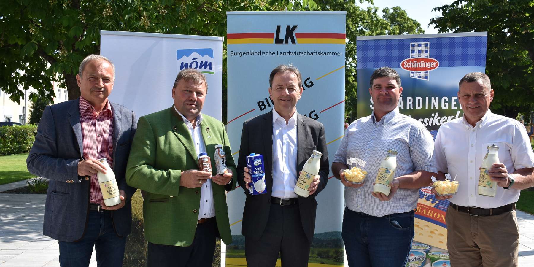 falb-meixner, gruber-doberer,berlakovich,mittl, weber_weltmilchtag2023.jpg © Tesch-Wessely/LK Burgenland falb-meixner, gruber-doberer,berlakovich,mittl, weber_weltmilchtag2023.jpg © Tesch-Wessely/LK Burgenland