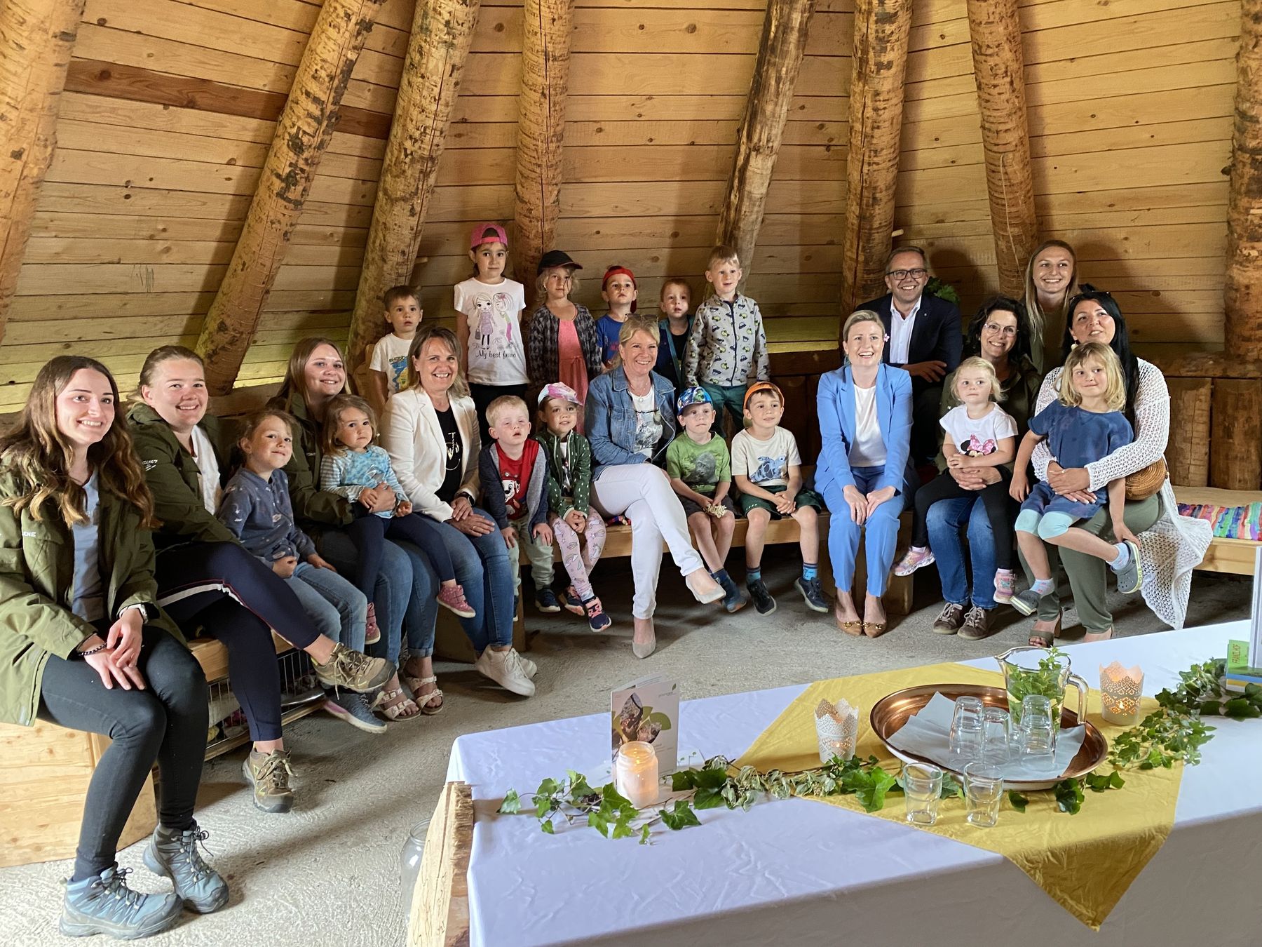 Besuch_am_Franzlhof_in_Pregarten_1.jpg © LK Bäuerinnen Besuch_am_Franzlhof_in_Pregarten_1.jpg © LK Bäuerinnen
