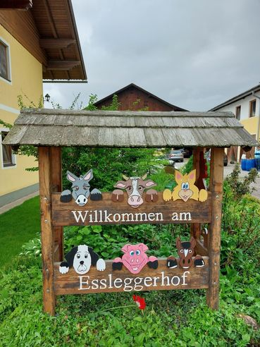 Willkommensschild Tiere.jpg © Maier