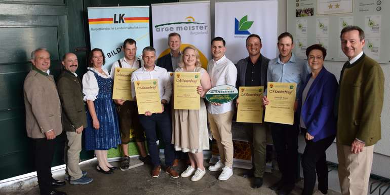 Gruppenfoto Absolventen.jpg © Wurzinger/LK Burgenland Gruppenfoto Absolventen.jpg © Wurzinger/LK Burgenland