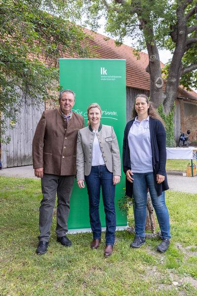 Eröffnung der AckerkulTOUR 2023 © Die Bäuerinnen im Gebiet Schwechat Eröffnung der AckerkulTOUR 2023 © Die Bäuerinnen im Gebiet Schwechat