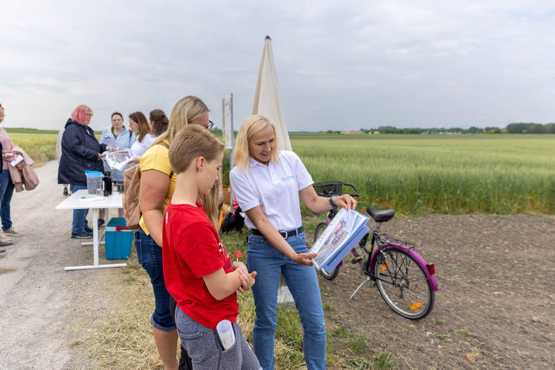 Eröffnung der AckerkulTOUR 2023 © Die Bäuerinnen im Gebiet Schwechat Eröffnung der AckerkulTOUR 2023 © Die Bäuerinnen im Gebiet Schwechat
