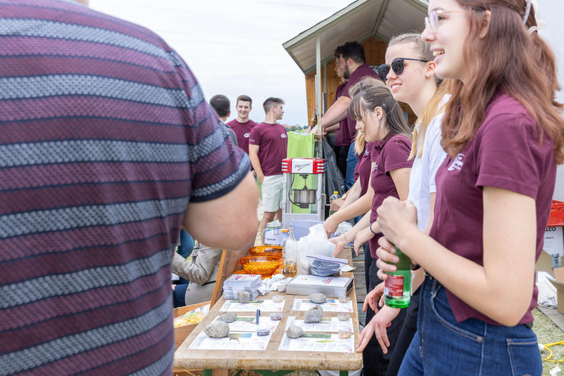 Eröffnung der AckerkulTOUR 2023 © Die Bäuerinnen im Gebiet Schwechat Eröffnung der AckerkulTOUR 2023 © Die Bäuerinnen im Gebiet Schwechat