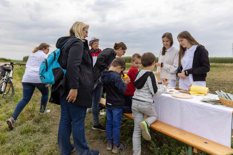 Eröffnung der AckerkulTOUR 2023 © Die Bäuerinnen im Gebiet Schwechat Eröffnung der AckerkulTOUR 2023 © Die Bäuerinnen im Gebiet Schwechat