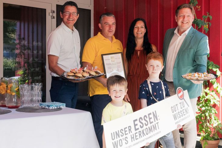 Gut zu Wissen Villach3 Personen.jpg Gut zu Wissen Villach3 Personen.jpg