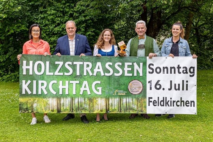 Holzstraßenkirchtag1.jpg Holzstraßenkirchtag1.jpg