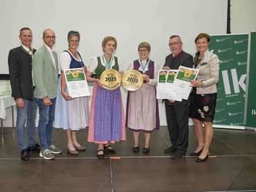 Steirische Spezialitätenprämierung - Doppellandessieger: Annemarie u. Rosina Grabin © LK Stmk/Franz Suppan