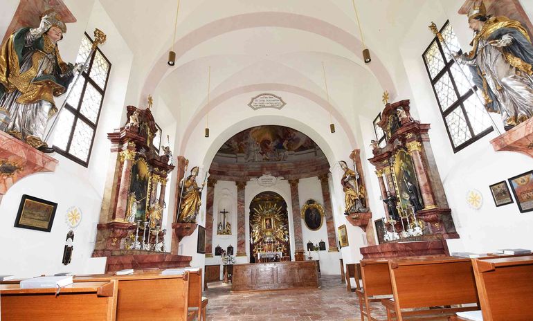 Renoviertes Kirchenschiff.jpg © Standl Renoviertes Kirchenschiff.jpg © Standl