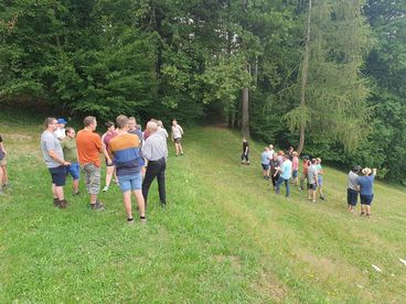 Grünlandbegehung_Wang_(c)BBK/Neuhauser.jpg © BBK Melk/Neuhauser Grünlandbegehung_Wang_(c)BBK/Neuhauser.jpg © BBK Melk/Neuhauser