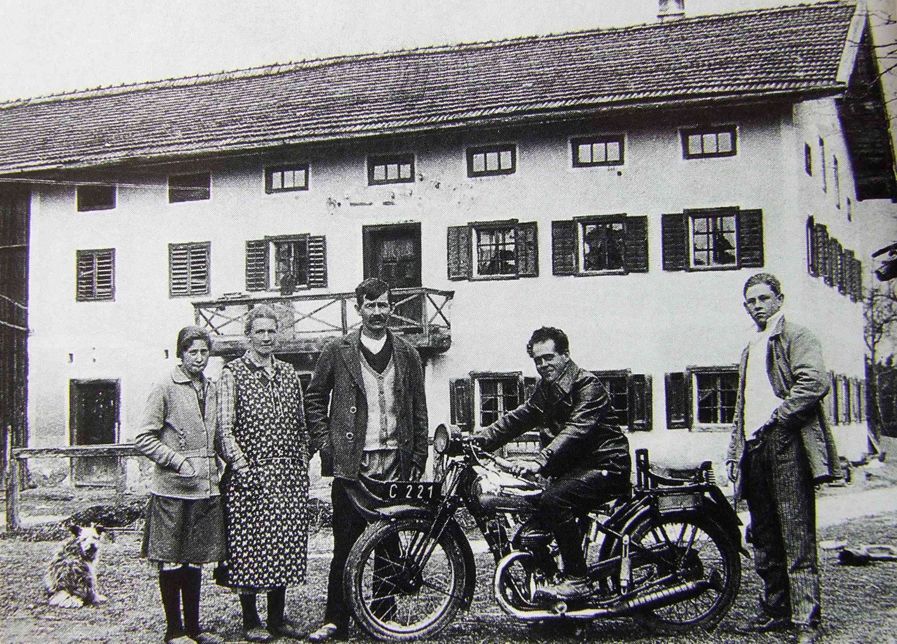 Jägerstätter Motorrad.jpg