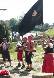 Räuberhochzeit.jpg © Standl Räuberhochzeit.jpg © Standl