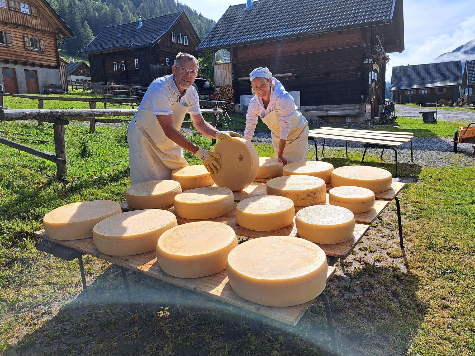 Käseanschnitt Eggeralm 2023.jpg © Kaponig
