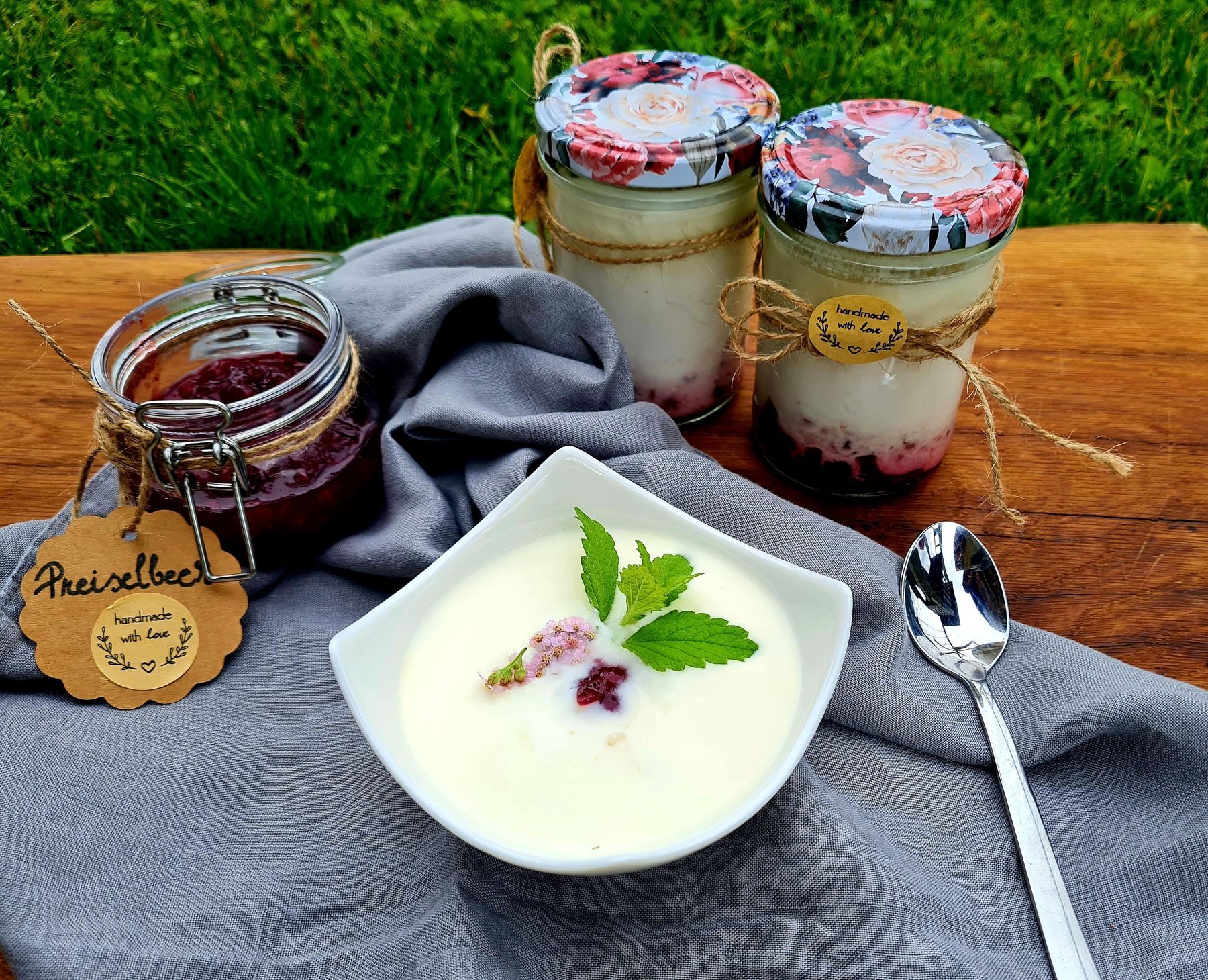 Preiselbeerjoghurt.jpg © Schilchegger Preiselbeerjoghurt.jpg © Schilchegger