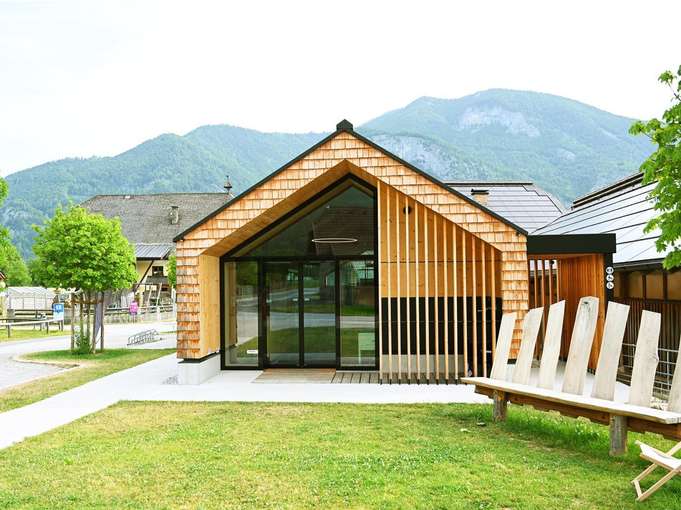 12_Bio Hofladen WOLKE7_Außenansicht_Outdoor Lounge.jpg © Eisl 12_Bio Hofladen WOLKE7_Außenansicht_Outdoor Lounge.jpg © Eisl