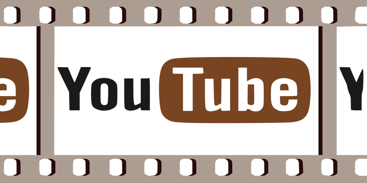 Filmstreifen mit Youtube.png © pixabay.com