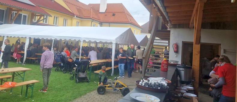 Erntedank.png Erntedank.png