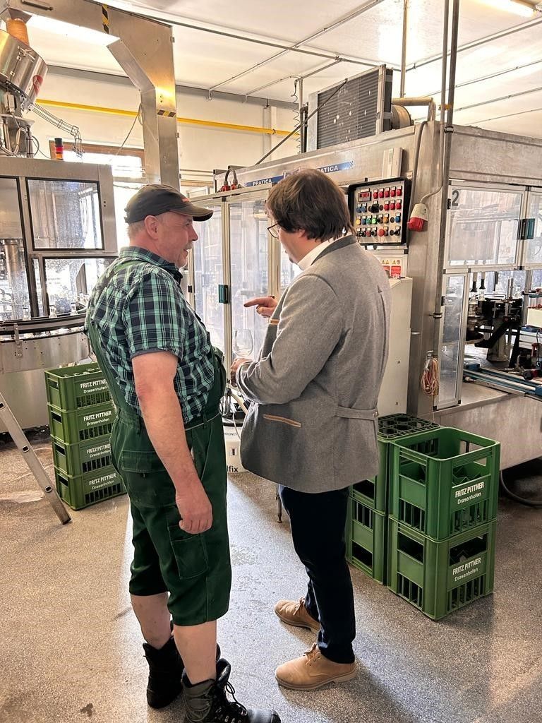 Lesereise 2023_3 © Heidemarie Winna.jpg © Heidemarie Winna Lesereise 2023_3 © Heidemarie Winna.jpg © Heidemarie Winna