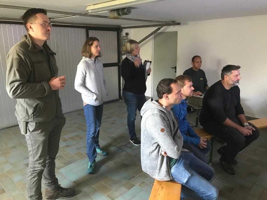 💪KuhnSTRIGER nun auch in OÖ😊
Johann Oberhummer 👨🌾, aus Niederthalheim bewirtschaftet 🚜 einen Teil seiner 🌽Ackerflächen mit dieser Strip Till Technik. Johann berichtete über seine bisherigen Erfahrungen. Sogar einen tollen Fotobericht 🎥bekamen wir im Garagenkino🎞.
DANKE ☺️👍 © BWSB 💪KuhnSTRIGER nun auch in OÖ😊
Johann Oberhummer 👨🌾, aus Niederthalheim bewirtschaftet 🚜 einen Teil seiner 🌽Ackerflächen mit dieser Strip Till Technik. Johann berichtete über seine bisherigen Erfahrungen. Sogar einen tollen Fotobericht 🎥bekamen wir im Garagenkino🎞.
DANKE ☺️👍 © BWSB