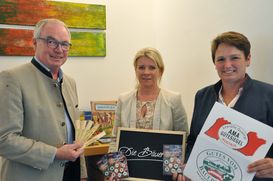 Foto Schulaktionstage der Bäuerinnen NÖ.jpg Foto Schulaktionstage der Bäuerinnen NÖ.jpg