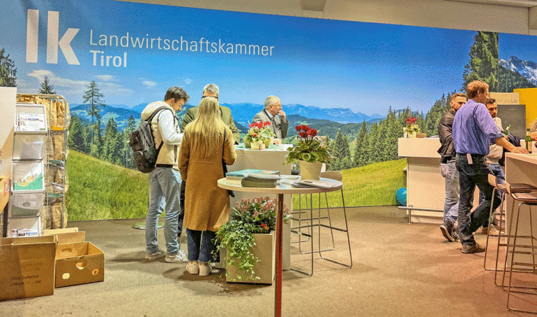 Stand AgroAlpin-2023 c LK-Tirol-Kopie.gif