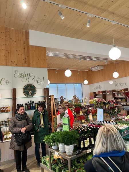 Exkursion November 2023 © Die Bäuerinnen im Gebiet Groß Enzersdorf Exkursion November 2023 © Die Bäuerinnen im Gebiet Groß Enzersdorf