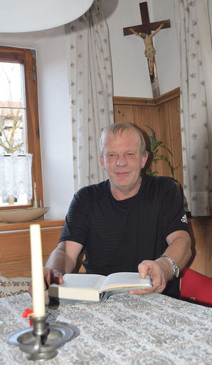 Betrieb auf Stiermast spezialisiert.jpg © Prof. Mag. Josef A. Standl Betrieb auf Stiermast spezialisiert.jpg © Prof. Mag. Josef A. Standl