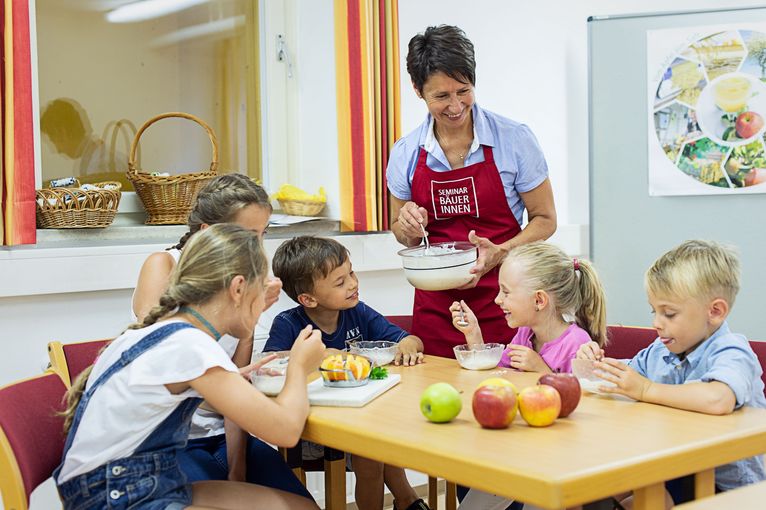 Schuleinsatz Carletto Photography.jpg © Carletto Photography Schuleinsatz Carletto Photography.jpg © Carletto Photography