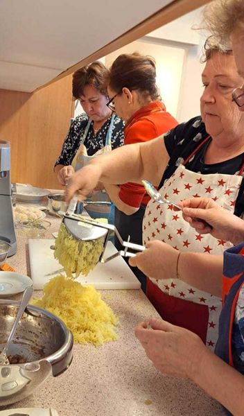 Knödel 1.jpg Knödel 1.jpg