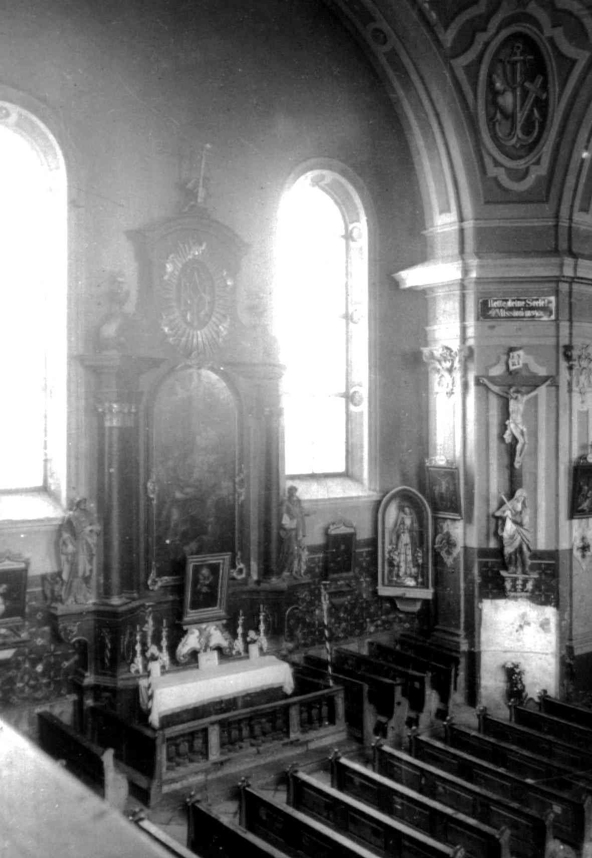12 Kirche innen klein.jpg © Archiv 12 Kirche innen klein.jpg © Archiv