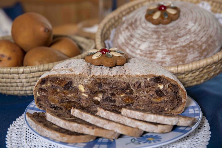 Das köstliche Landessieger-Kletzenbrot © Franz Suppan