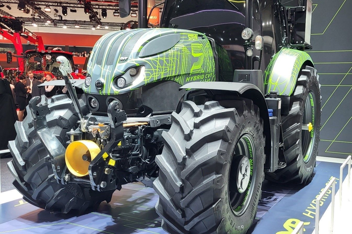 Steyr Hybrid CVT.jpg © Reinhard Hörmansdorfer/LK Niederösterreich Steyr Hybrid CVT.jpg © Reinhard Hörmansdorfer/LK Niederösterreich