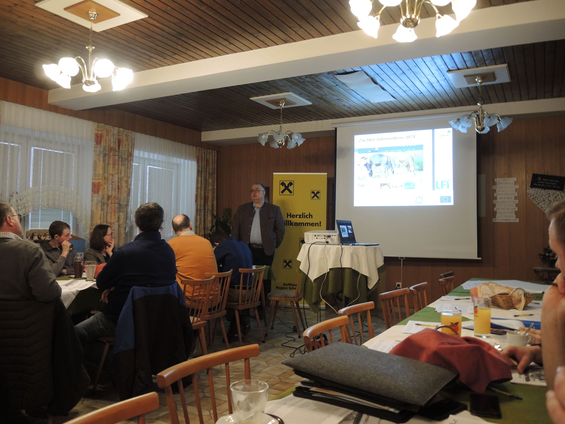 GV RZV Dunkelsteinerwald DSCN1907.jpg © BBK Melk GV RZV Dunkelsteinerwald DSCN1907.jpg © BBK Melk